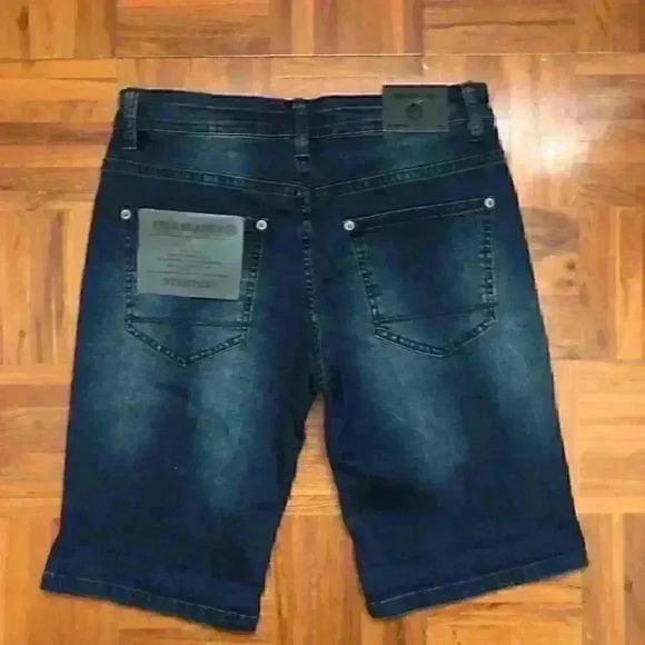 NWT free planet stretch mens dark blue shorts labeled 28 - Picture 2 of 5